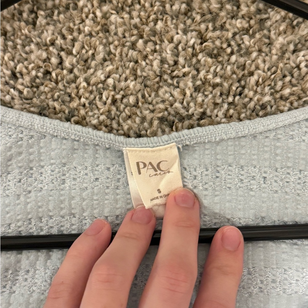 PacSun Light Blue Ribbed Scoop Neck Crop Top - Picture 3 of 3